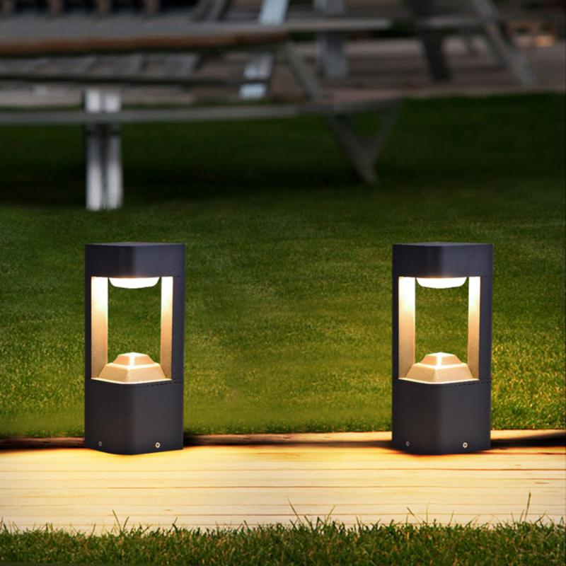 10W waterproof LED garden lamp in modern aluminum design for outdoor pathways, courtyards, and villas