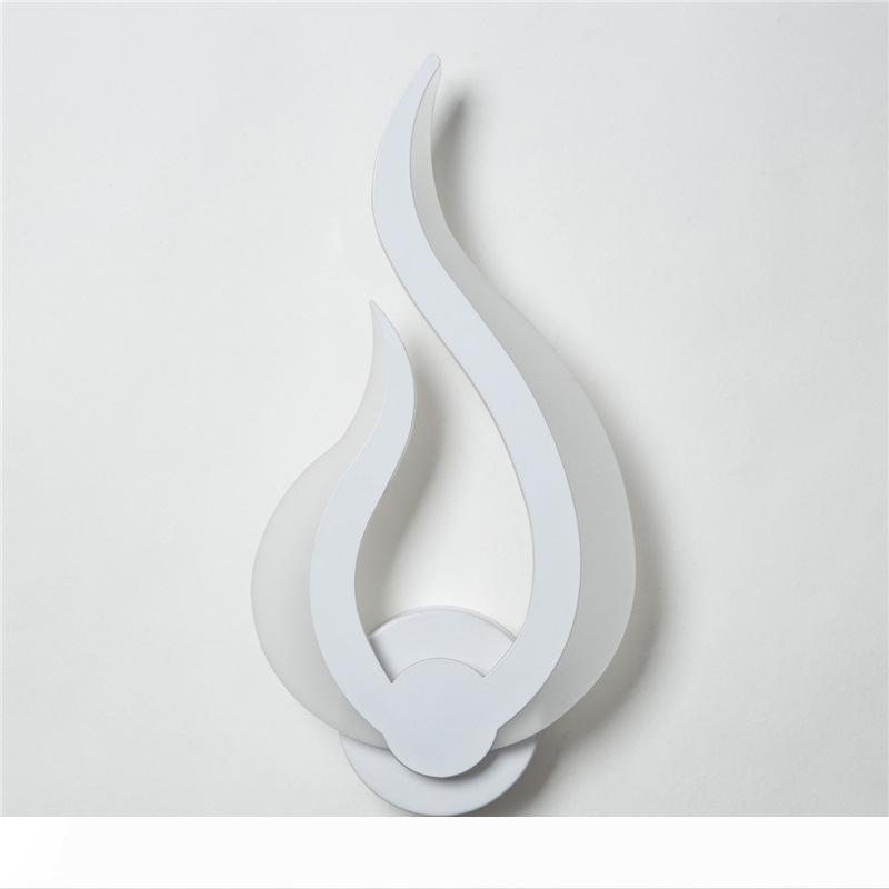 1pc Modern LED Wall Sconce featuring 10W flame-shaped bulb, AC90-260V acrylic design for indoor and bathroom decor 10012
