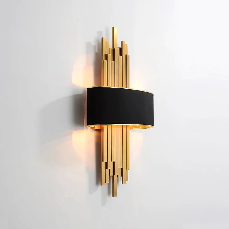 American Indoor Wall Lamp Luxury Living Room Bedroom Decoration Wall Light Bedside Lamps Aisle Model Fabric Sconce Bathroom Mirror Vanity Golden Bla

Elegant golden black fabric sconce for indoor wall lighting in living rooms, bedrooms, or bathrooms, ideal as a bedside lamp or vanity mirror light