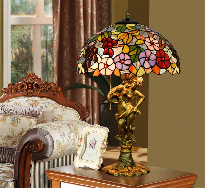 American pastoral bedroom bedside lamps Tiffany stained glass study table lamp European cafe fashion retro light TF038
