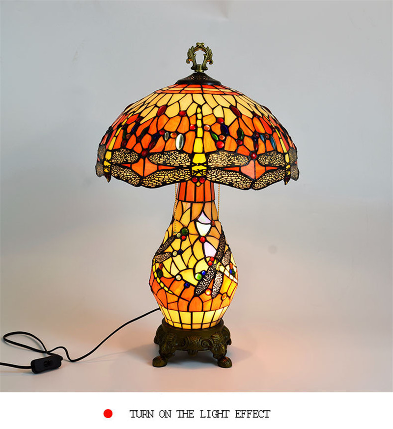 American pastoral-style Tiffany stained glass table lamp with dragonfly design for living room or bedroom decor