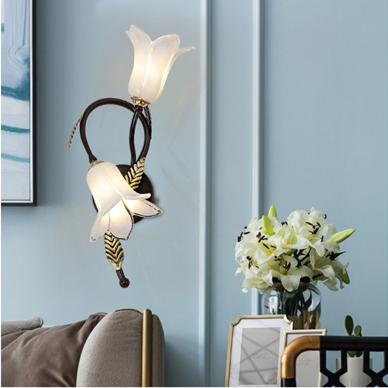 Background wall living room lamp bedroom bedside wall lamp Countryside flower wall lamp balcony hallway mirror headlight

Living room background wall lamp, bedroom bedside wall light, countryside floral wall lamp, balcony hallway mirror headlight