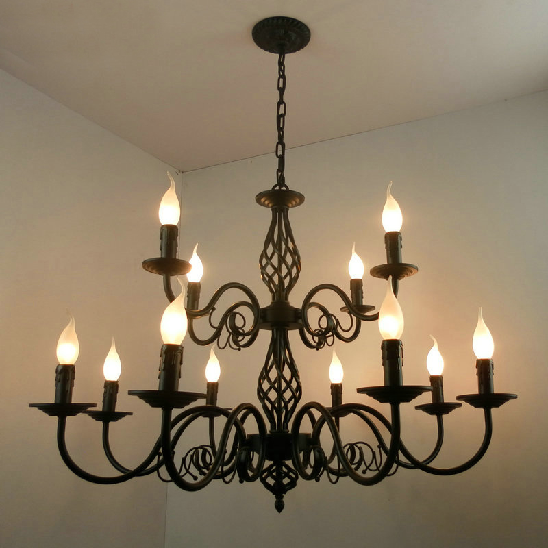 Black vintage wrought iron E14 candle chandelier with LED lighting for European-style living rooms