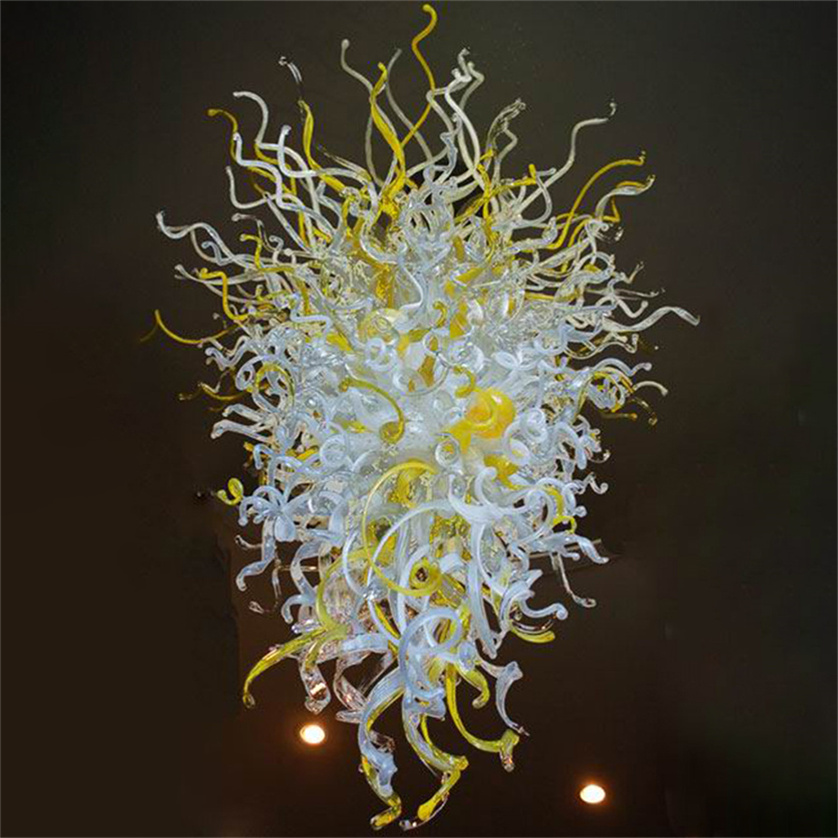 Contemporary handmade Murano chandeliers and Art Deco pendant lamps for elegant duplex decor and weddings