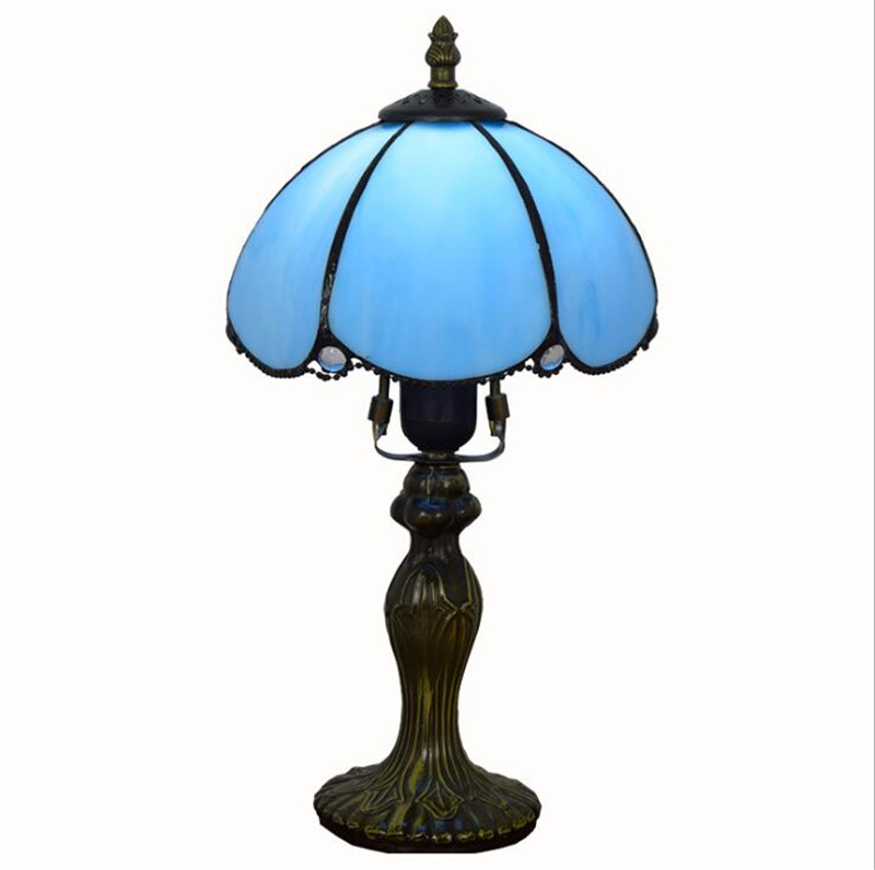 European-style Mediterranean blue bedside lamp with Tiffany stained glass for living rooms, bedrooms, or hotel bars - retro TF071 model