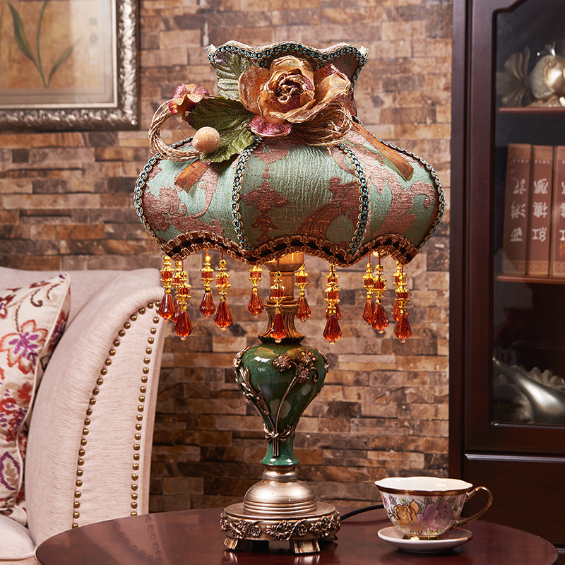 European-style retro LED bedside table lamp with modern fabric shade for bedrooms