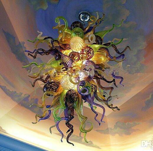 Fantastic Lamps Paradise offers Italian-designed LED chandeliers with hand-blown glass pendant lights