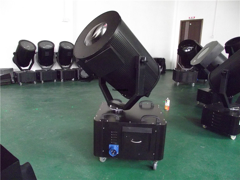 Flightcase Packing Waterproof Sky Search beam Projection Light 4kw outdoor sky rose search light

Waterproof 4kw outdoor search light with flightcase packing for sky beam projection