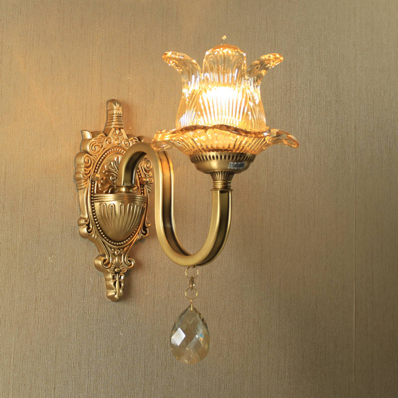French-style all-copper wall lamp for living room, European art bedroom lighting, modern study lamp