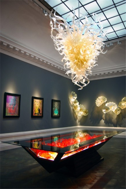 High-quality European-style modern pendant lamps in amber crystal for restaurants