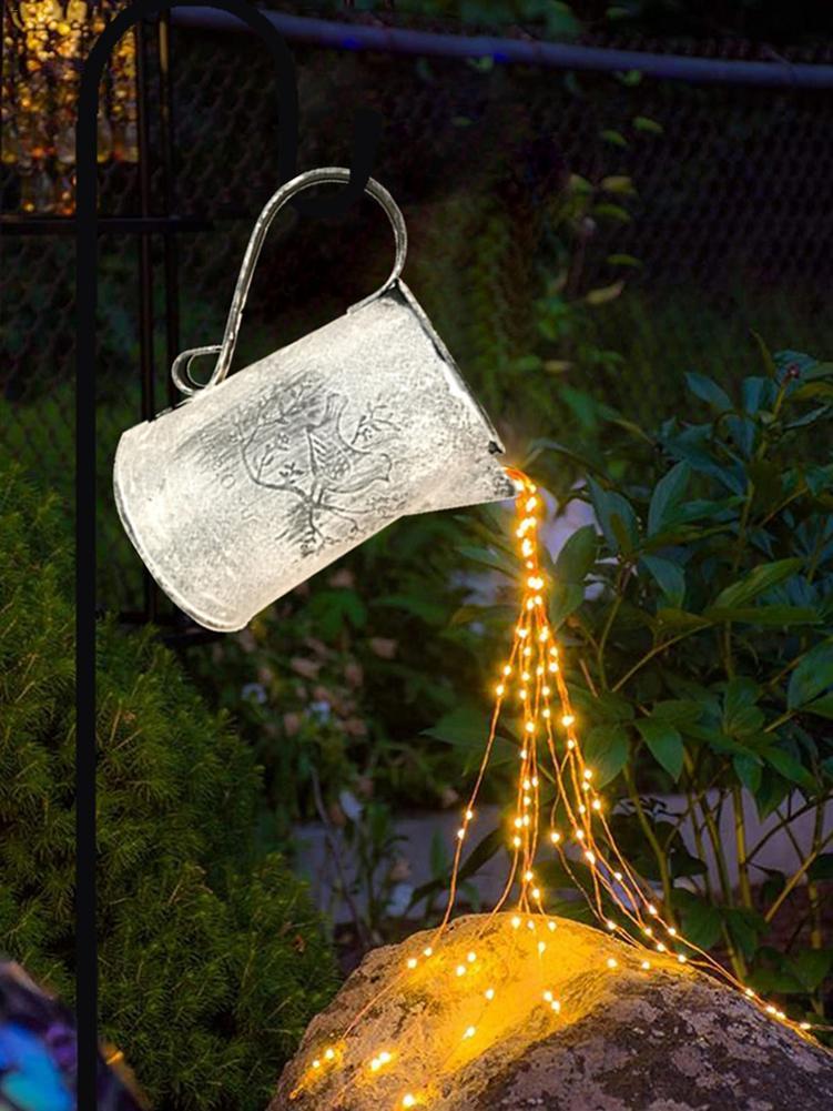 Lawn Lamps Solar Watering Can Light Outdoor Waterproof Garden Fairy Tale Iron Shower LED Lights String Home Yard Christmas Decor

Waterproof solar-powered LED lawn lights in fairy tale iron design for outdoor garden and yard decoration