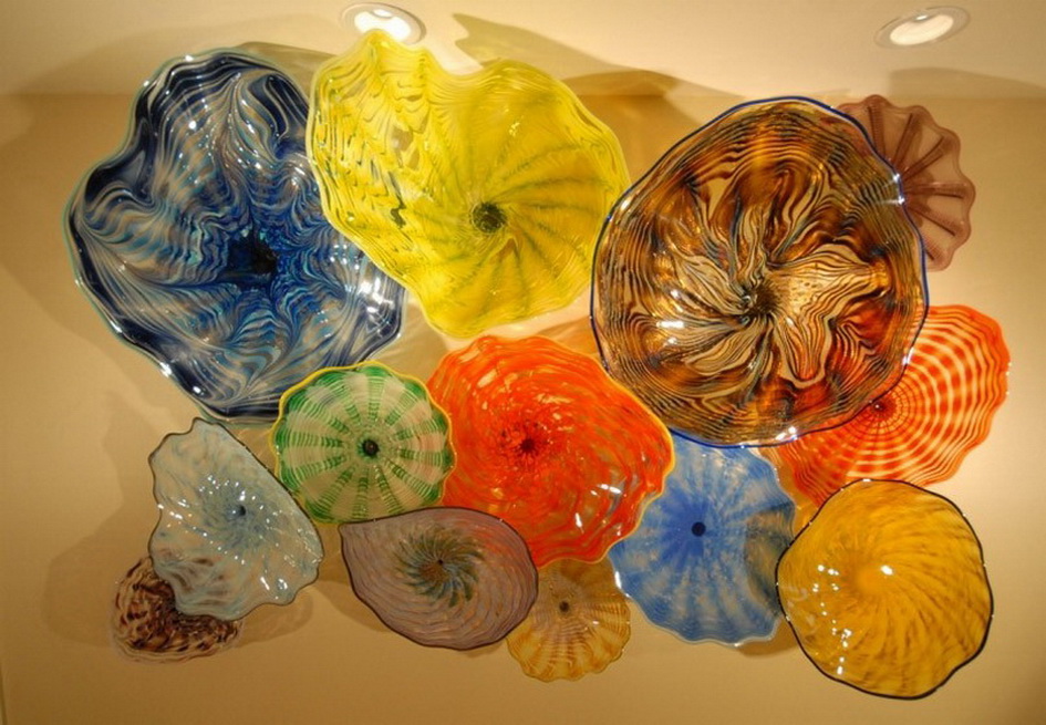 Luxury hotel decor hall art featuring high-quality Murano blown glass plate lamps and wall lights