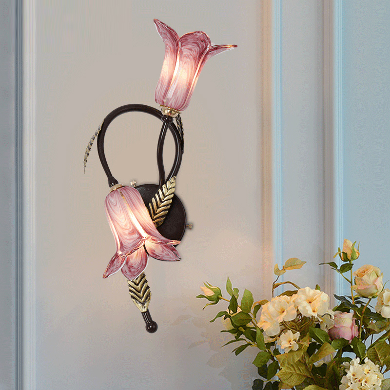 Modern American-style LED wall lights for gardens, dining rooms, bedrooms, and stairways with simple European floral designs