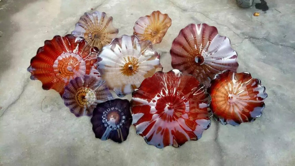 Murano Glass Flower Plates Wall Art Colored Glass Hanging Plates Anqique Style Wall Art for Museum Hotel Home Decoration

Vibrant Murano glass floral plates, elegant antique-style hanging wall art perfect for museums, hotels, and home decor
