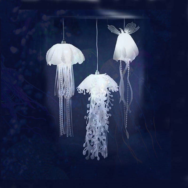 New Medusae pendant lamps emit an ethereal glow like jellyfish-inspired droplights