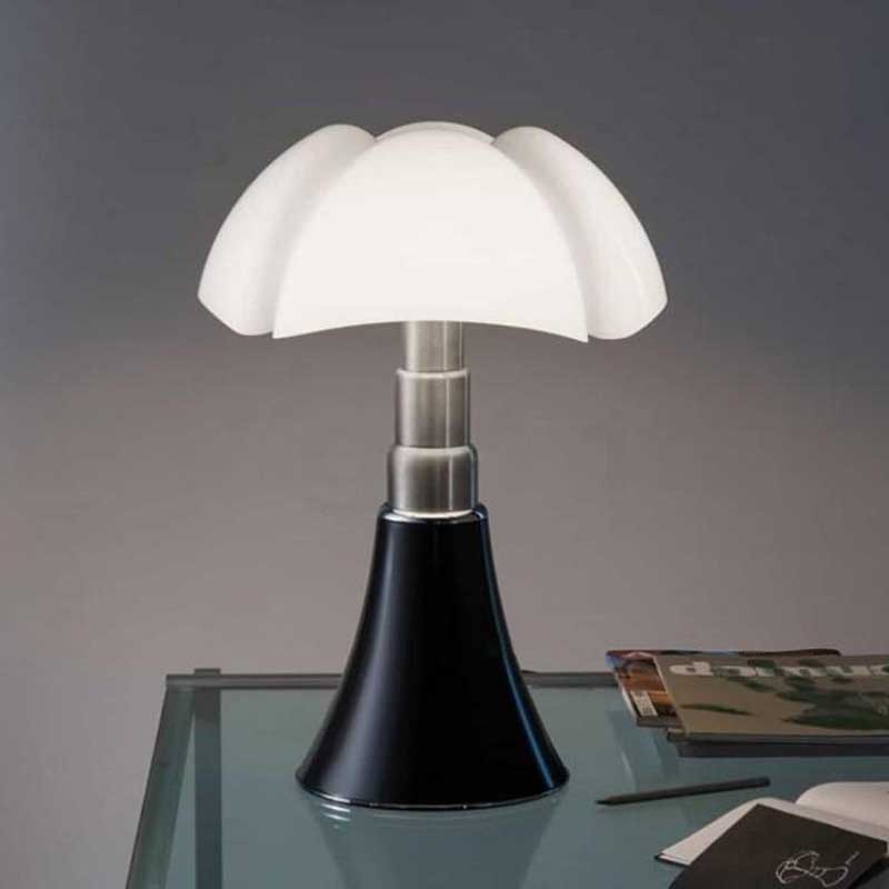 Nordic Italian designer Pipistrello table lamp in white glass, perfect for bedside or hotel night lighting