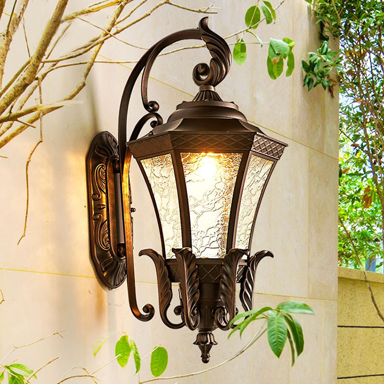 Retro outdoor E27 wall lamp for garden, courtyard, villa, balcony with waterproof and rustproof design