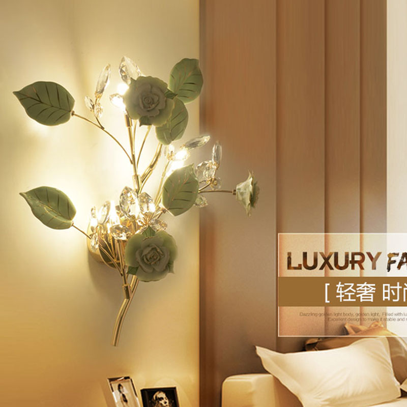 Simple stylish crystal LED bedside lamp for bedrooms, hallways, stairs, hotels, restaurants, bars, cafes, and beauty parlors with mirror lighting