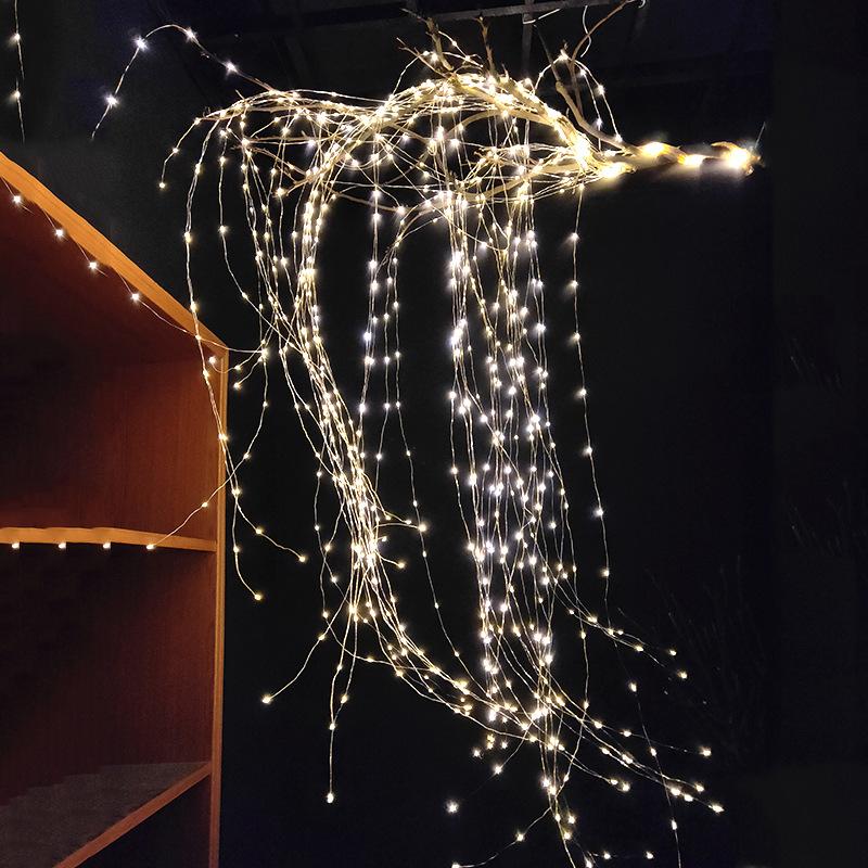 Solar-powered lawn lamps with 200 LED fairy lights for outdoor Christmas decoration