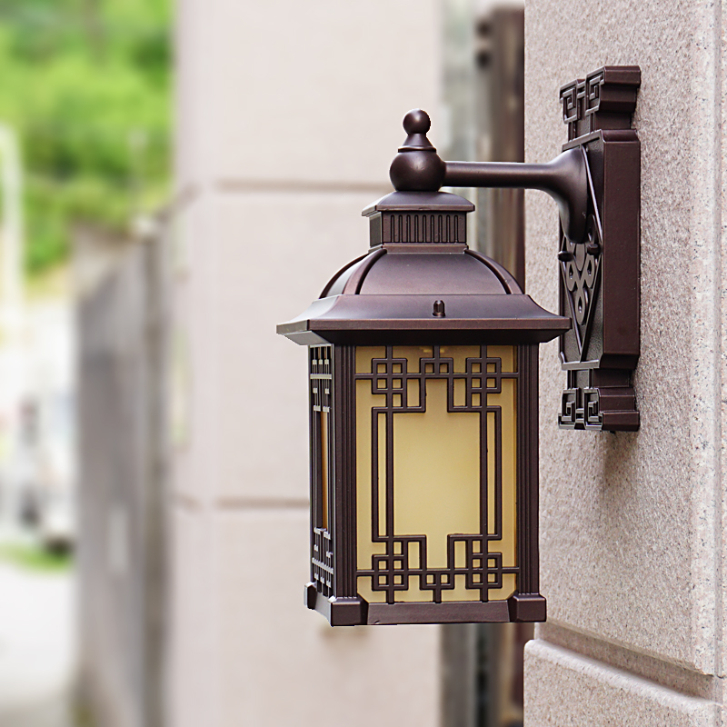 Waterproof outdoor wall lamps in antique Chinese style for courtyards, hotel entrances, balconies, and walkways