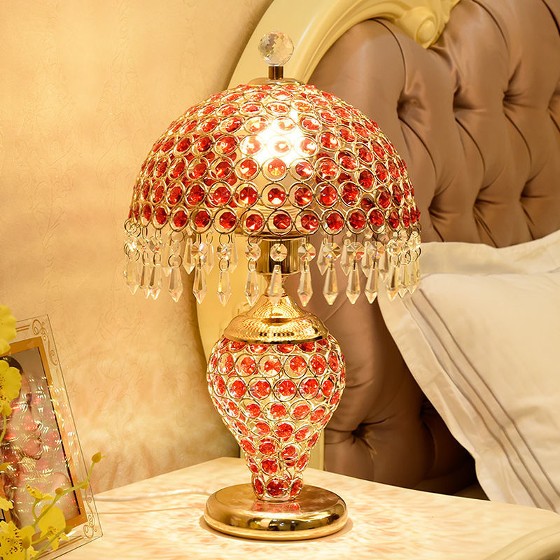 Wedding Gift Table Lamps Bedroom Bedside Counter Lamp Living Room Decoration Home Crystal Warm Romantic Room Desk Light Fixture

Elegant crystal table lamps for weddings, bedrooms, and living rooms...