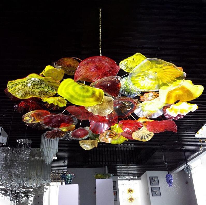Wholesale handcrafted glass ceiling lights featuring decorative floral designs, Italian Murano glass plates, and elegant pendant chandelier lamps
